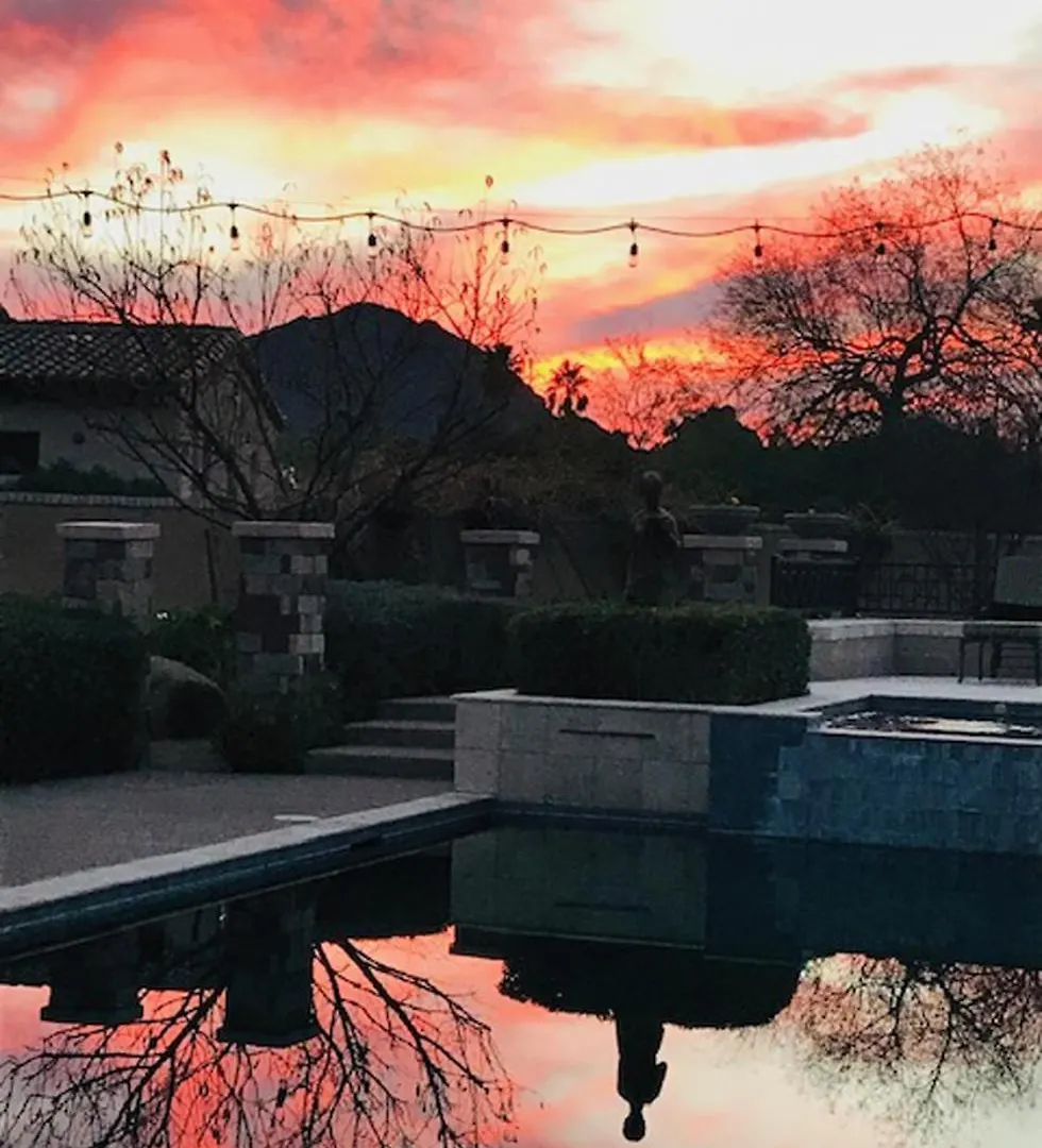 Private Pool & Hot Tub, Retreat - Large Luxury Smart Home Scottsdale USA